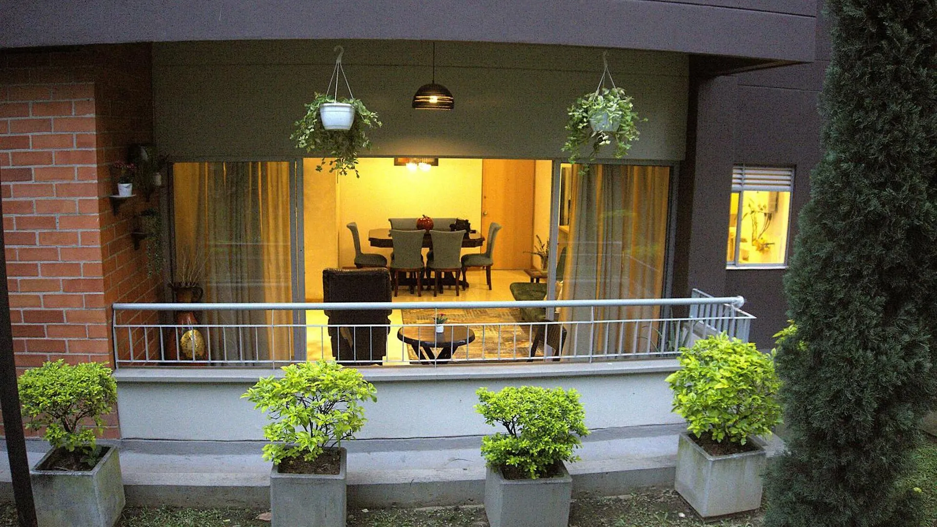 Aparment In Medellin - Pet-Friendly -Parking Apartment