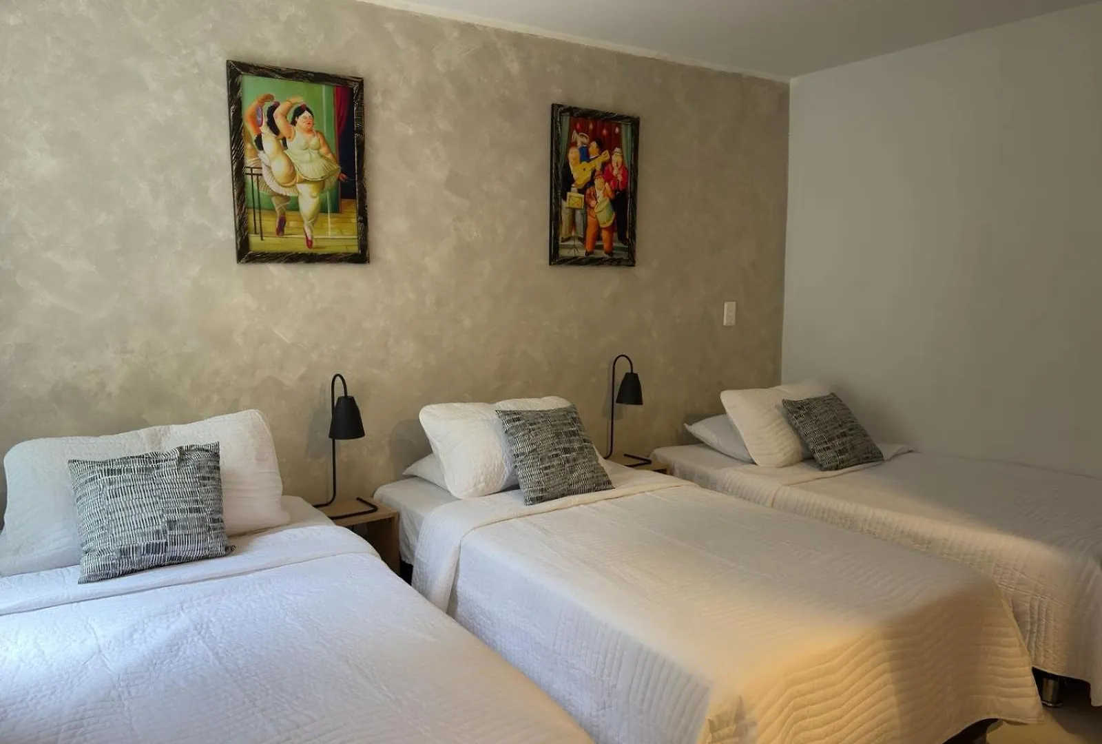 Aparment In Medellin - Pet-Friendly -Parking Apartment
