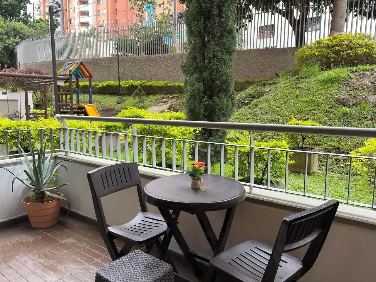 Aparment In Medellin - Pet-Friendly -Parking Apartment Colombia