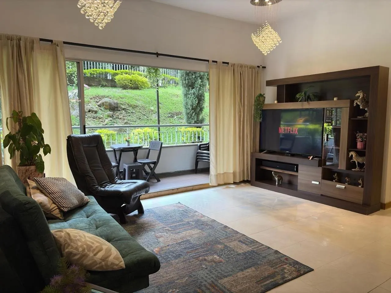 Aparment In Medellin - Pet-Friendly -Parking Apartment